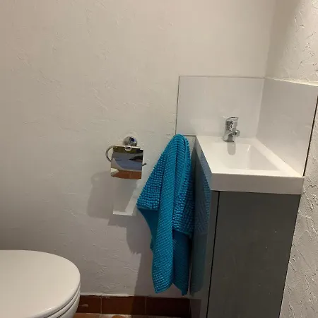 Grand Proche Avec Piscine. Antibes