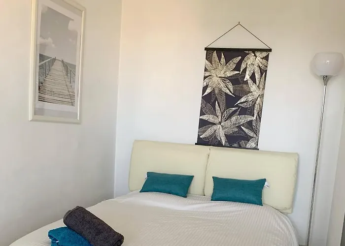 Апартаменты Grand Proche Avec Piscine.